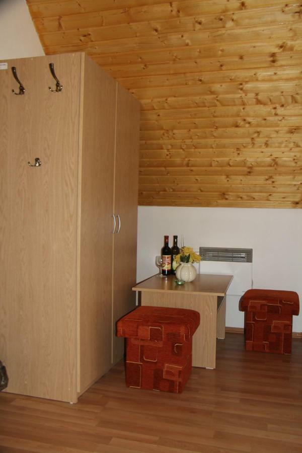 Penzion Brejk Liptovske Sliace Exterior photo